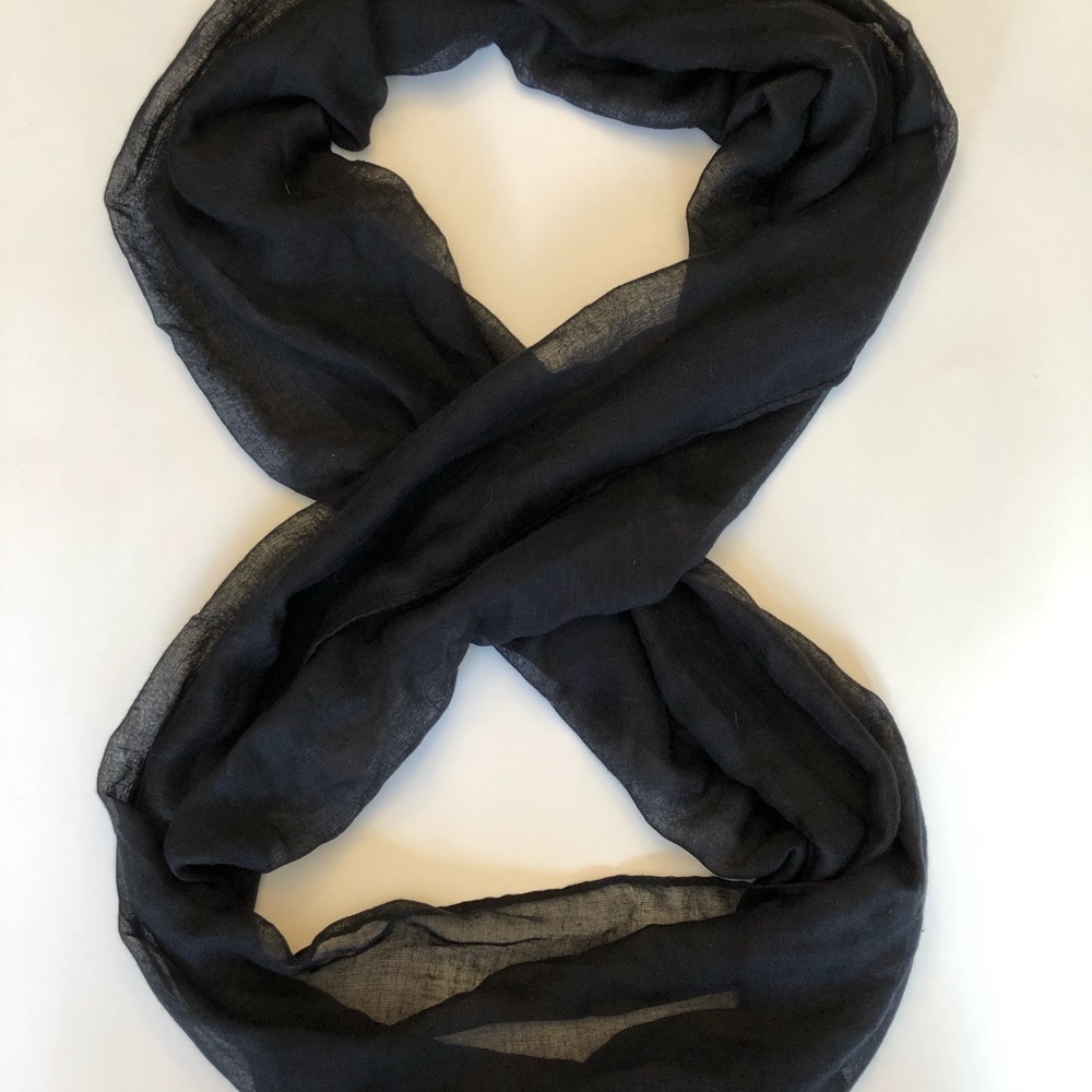Black Infinity Scarf - Picture 2 of 2